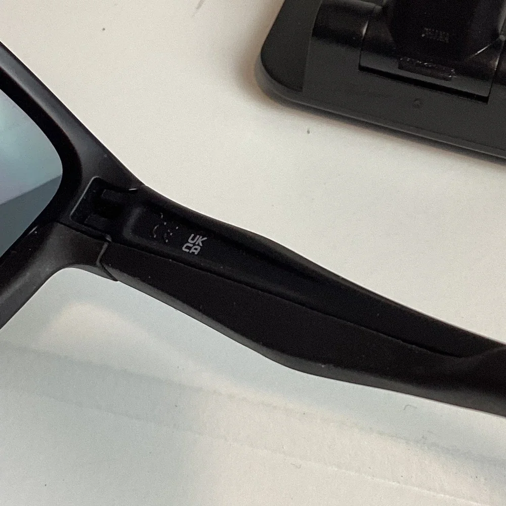 Oakley Chainlink Sunglasses Matte Black Grey Polarized OO9247-15 57mm